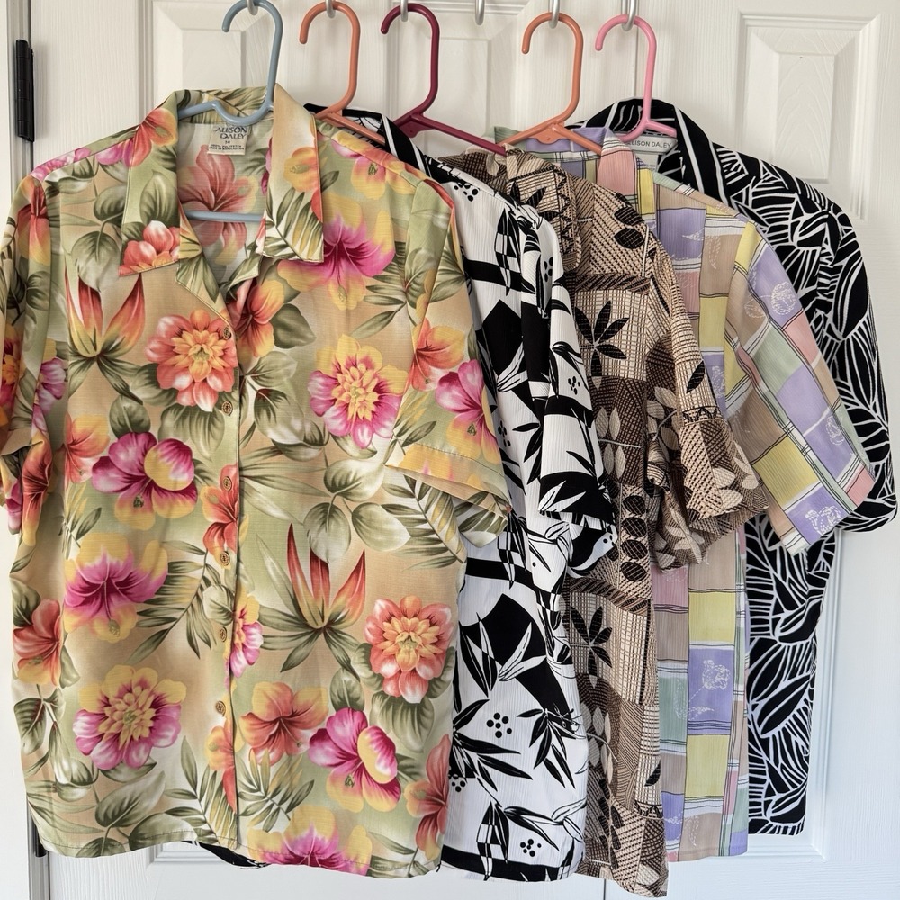 Lot Vintage ALLISON DALEY Textured Button Up Short Sleeve Floral Shirts Sz 14